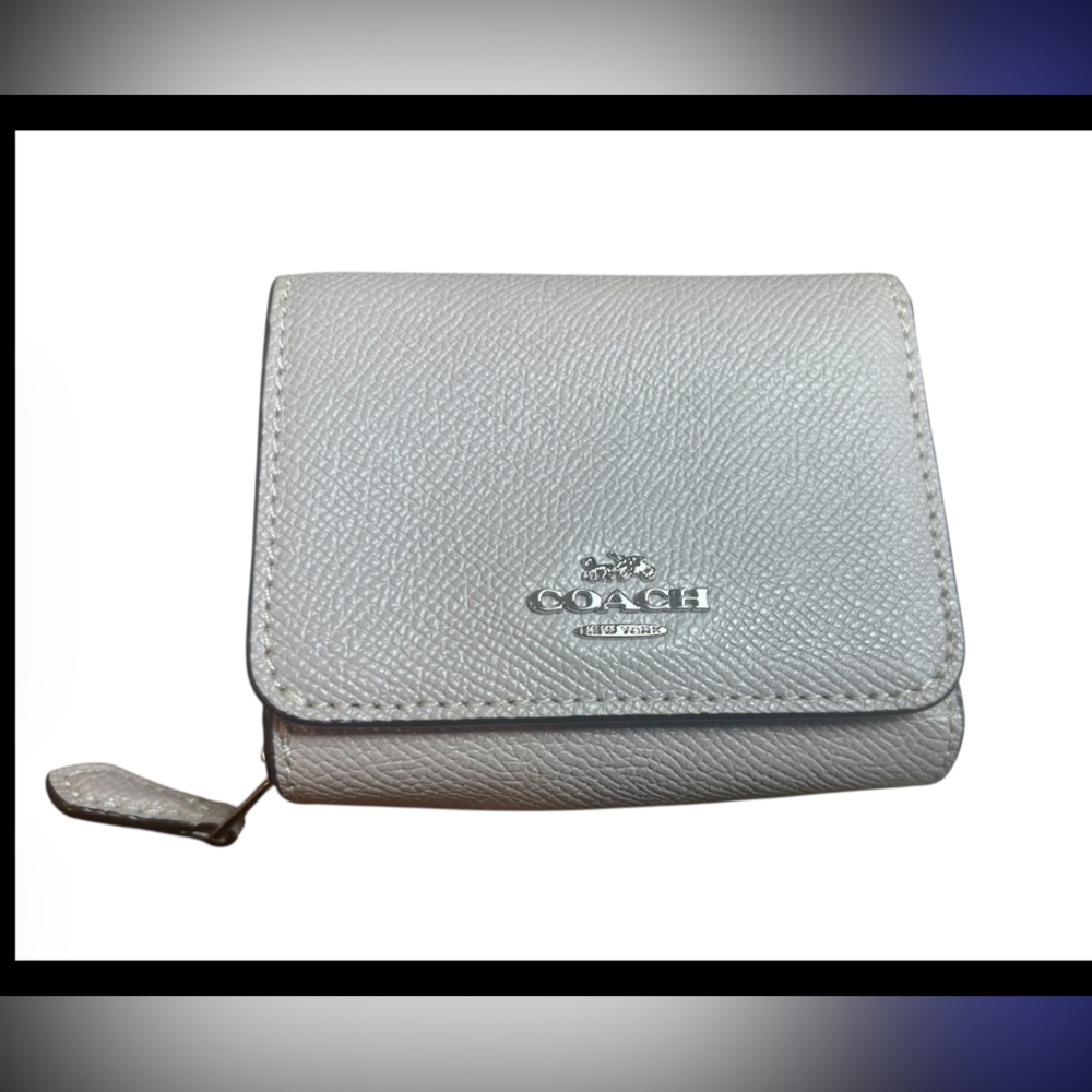 Coach Leather Wallet - Picture 2 of 16